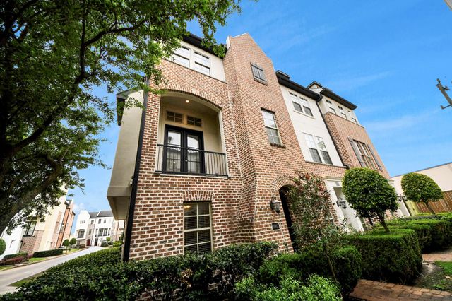 2061 Fannin Station N, Houston, TX 77045
