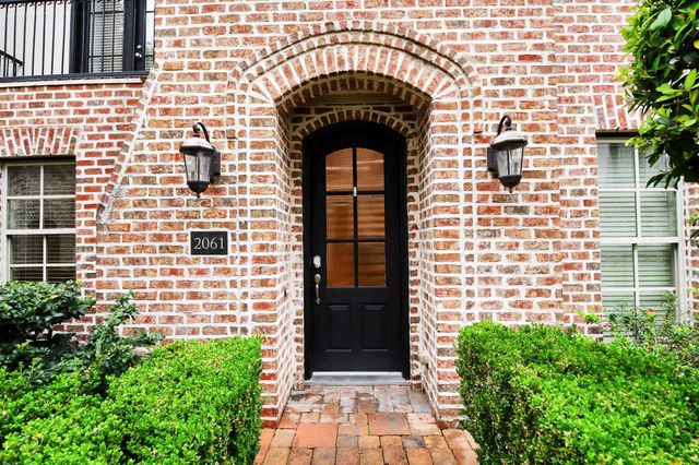 2061 Fannin Station N, Houston, TX 77045