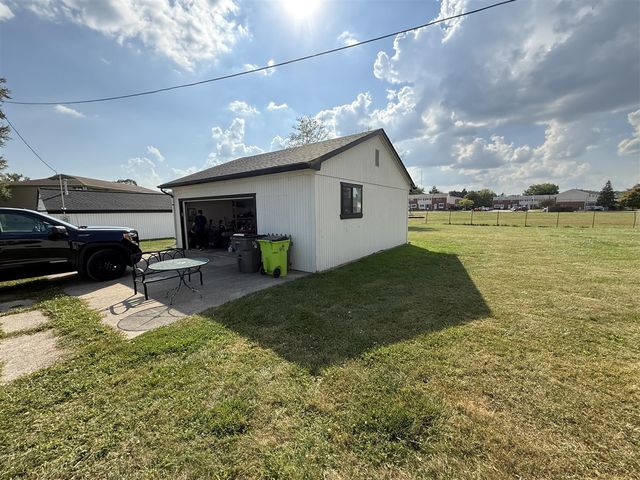 23880 Shook Road, Clinton Township, MI 48035