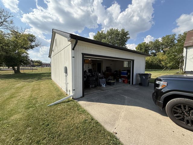 23880 Shook Road, Clinton Township, MI 48035