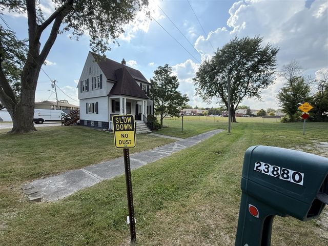 23880 Shook Road, Clinton Township, MI 48035