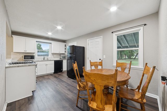 616 E Wayne st, Wichita, KS 67216