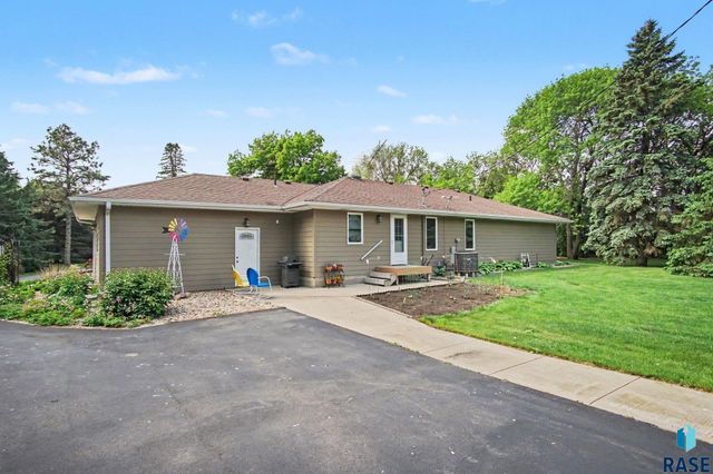 47852 273rd St Street, Harrisburg, SD 57032