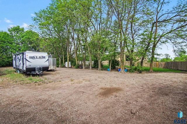 47852 273rd St Street, Harrisburg, SD 57032