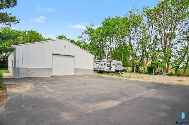 47852 273rd St Street, Harrisburg, SD 57032