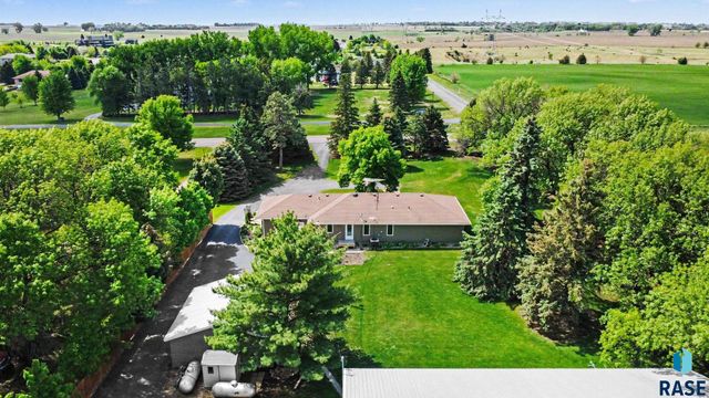 47852 273rd St Street, Harrisburg, SD 57032