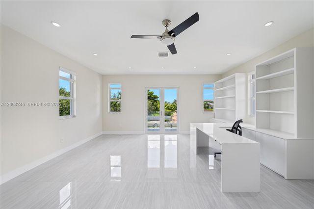 411 NW 125th Ave, Miami, FL 33182