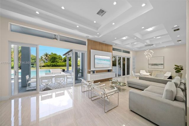 411 NW 125th Ave, Miami, FL 33182