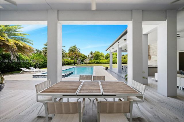 411 NW 125th Ave, Miami, FL 33182