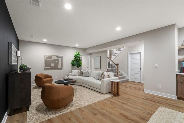 4453 Tee Box Drive, Basehor, KS 66007