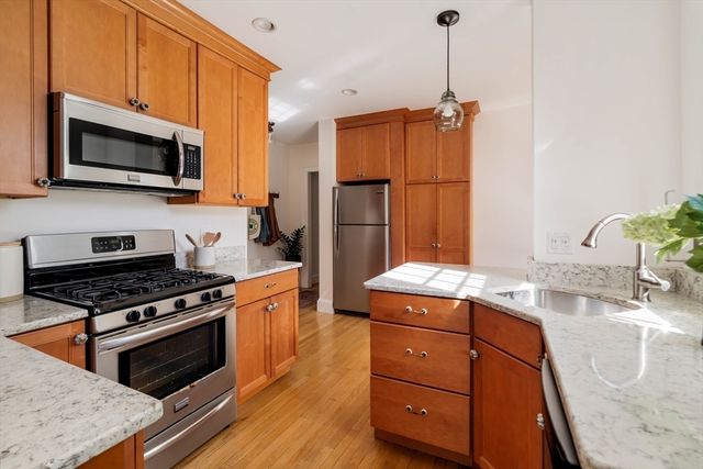 32 Shepard Street 21, Cambridge, MA 02138
