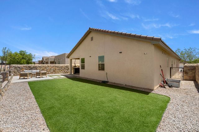 12401 KNIGHTSBRIDGE Drive, Horizon City, TX 79928