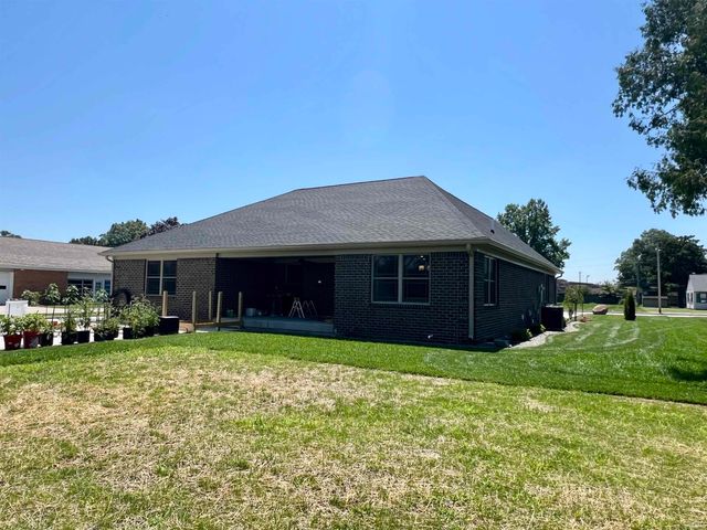 814 W Washington Street, Monticello, IN 47960