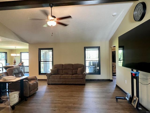 814 W Washington Street, Monticello, IN 47960