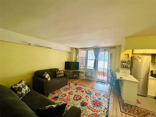 94-11 59th Avenue D17, Elmhurst, NY 11373