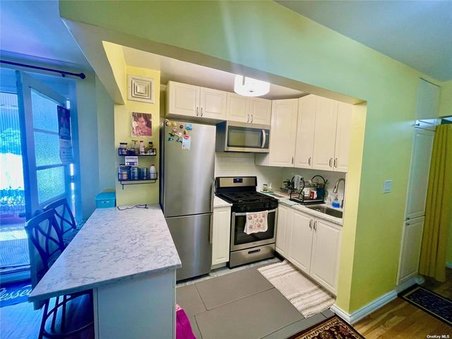 94-11 59th Avenue D17, Elmhurst, NY 11373