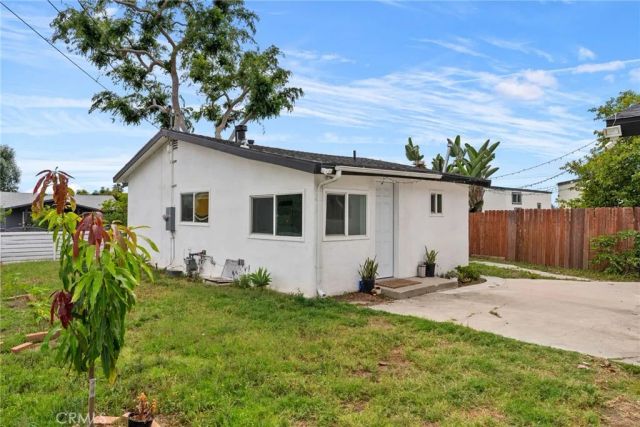 301 W 1st, La Habra, CA 90631