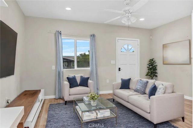 301 W 1st, La Habra, CA 90631