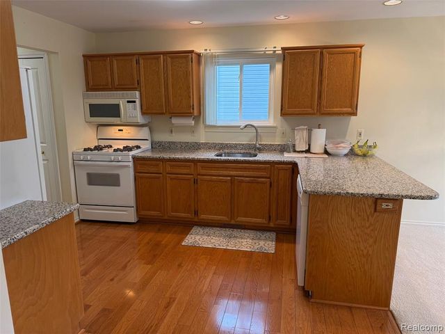 51367 D W Seaton Drive, New Baltimore, MI 48047