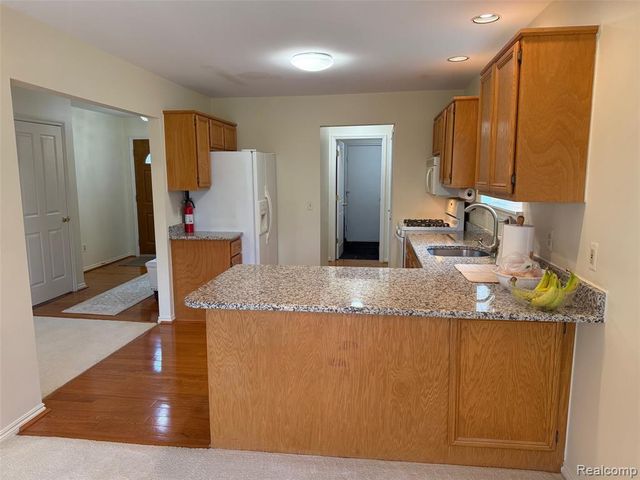 51367 D W Seaton Drive, New Baltimore, MI 48047