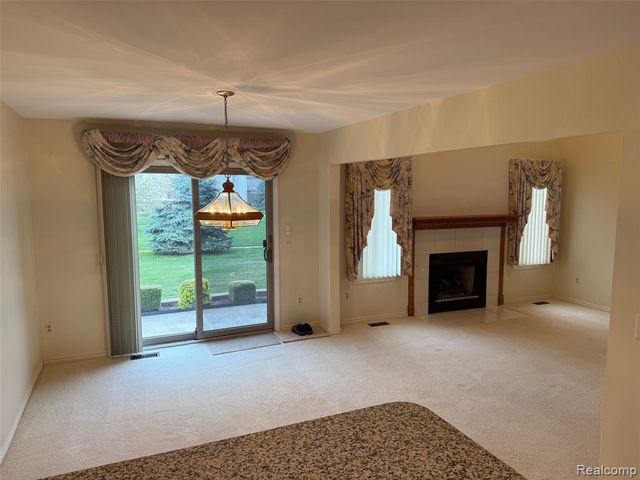 51367 D W Seaton Drive, New Baltimore, MI 48047
