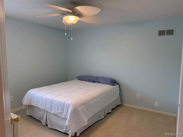 51367 D W Seaton Drive, New Baltimore, MI 48047
