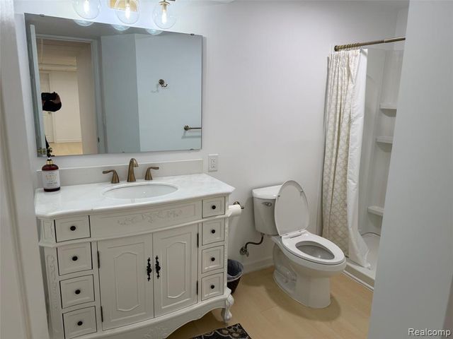 51367 D W Seaton Drive, New Baltimore, MI 48047
