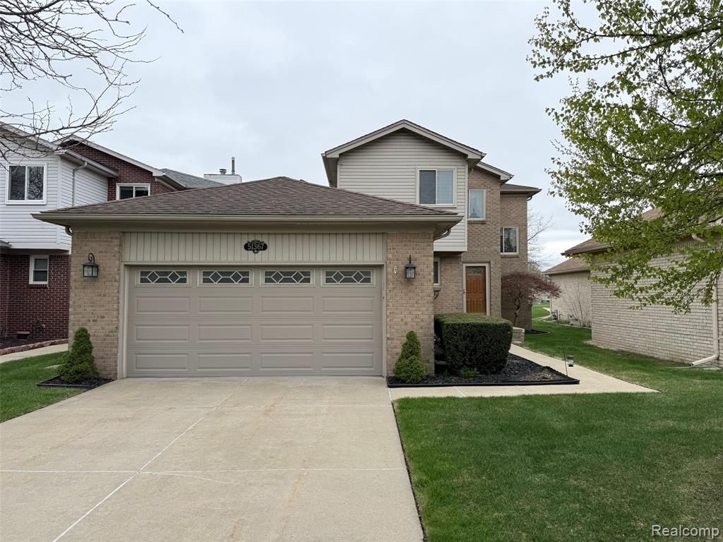 51367 D W Seaton Drive, New Baltimore, MI 48047