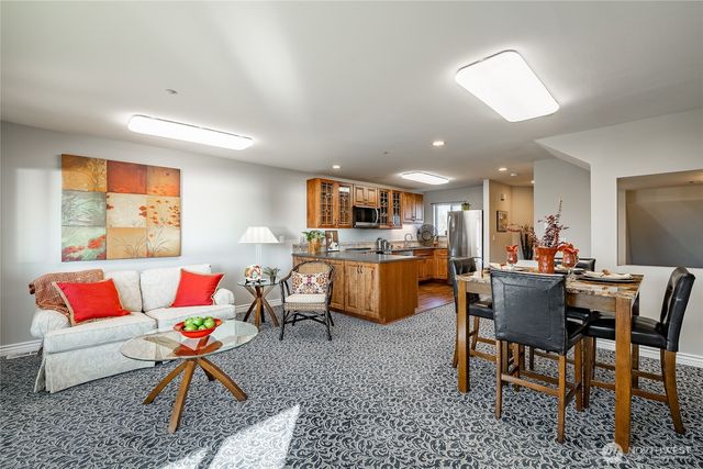 1326 4th Street, Blaine, WA 98230