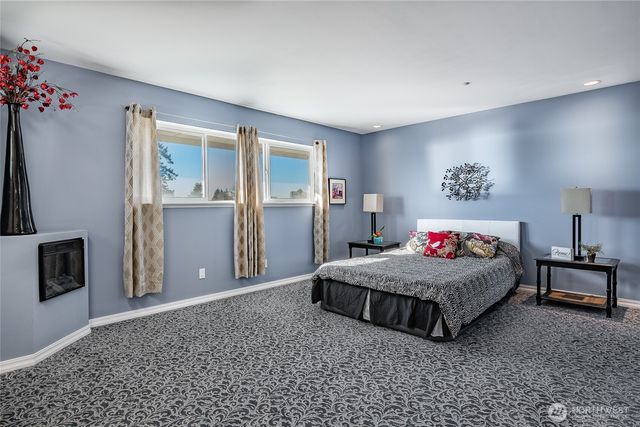 1326 4th Street, Blaine, WA 98230