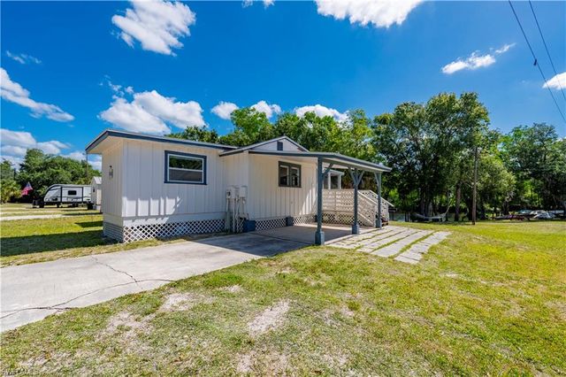 8806 SW Start Center ST, Arcadia, FL 34269