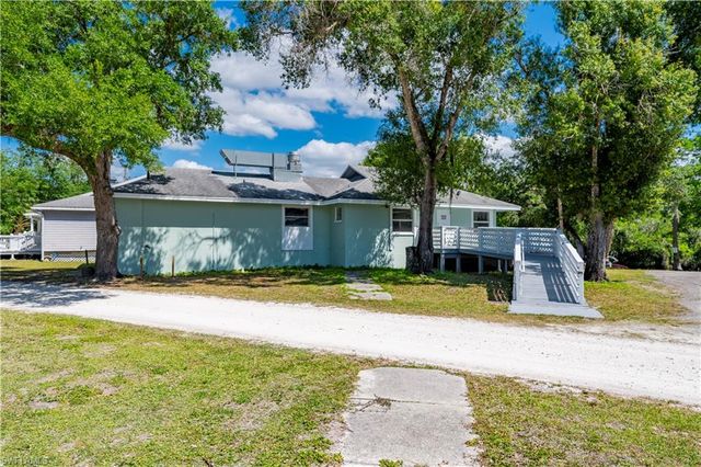 8806 SW Start Center ST, Arcadia, FL 34269
