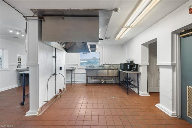 8806 SW Start Center ST, Arcadia, FL 34269
