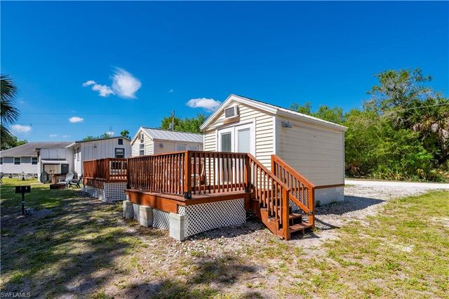 8806 SW Start Center ST, Arcadia, FL 34269