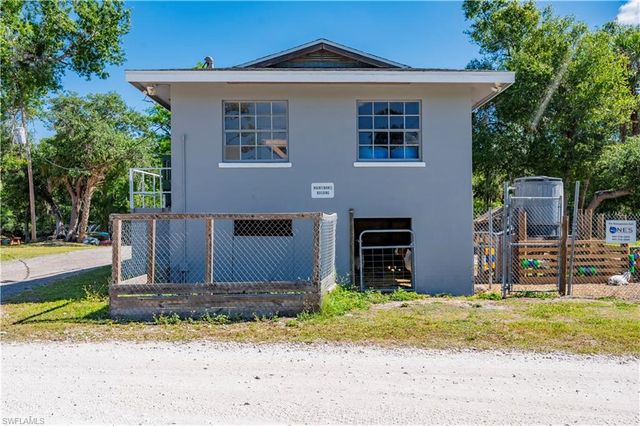 8806 SW Start Center ST, Arcadia, FL 34269