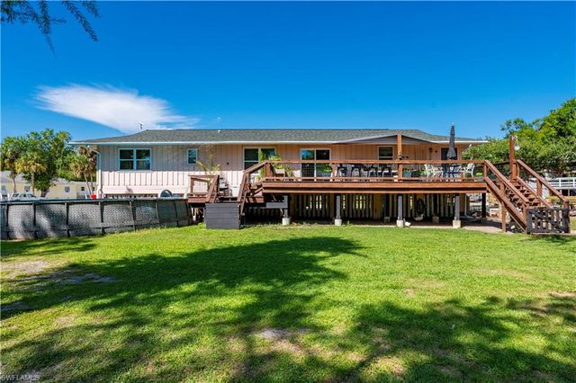 8806 SW Start Center ST, Arcadia, FL 34269