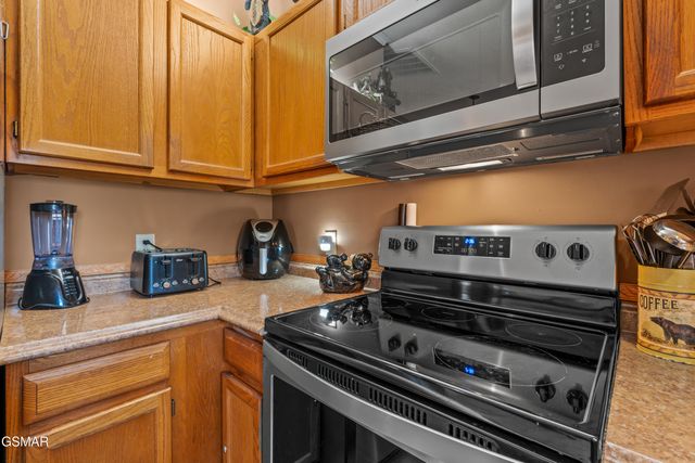 3226 Priscilla Heights Lane, Sevierville, TN 37862