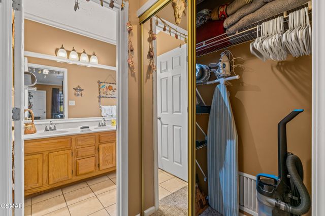 3226 Priscilla Heights Lane, Sevierville, TN 37862