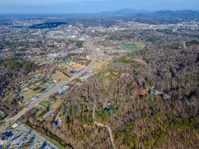 3226 Priscilla Heights Lane, Sevierville, TN 37862