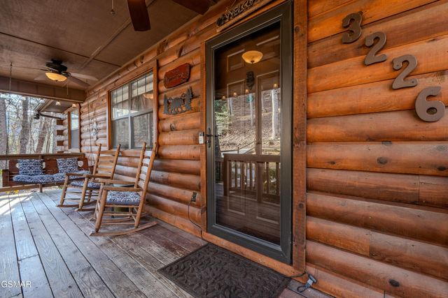 3226 Priscilla Heights Lane, Sevierville, TN 37862