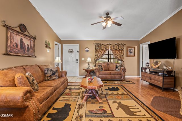 3226 Priscilla Heights Lane, Sevierville, TN 37862