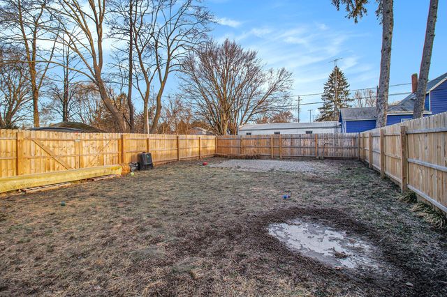 122 W State Street, Scottville, MI 49454