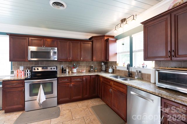4031 Langhorne Avenue, Charlotte, NC 28205