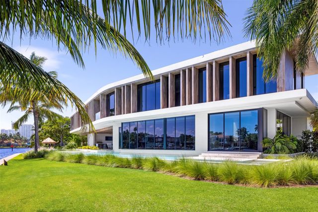 516 Mola Ave, Fort Lauderdale, FL 33301