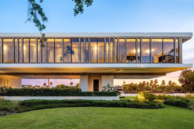 516 Mola Ave, Fort Lauderdale, FL 33301