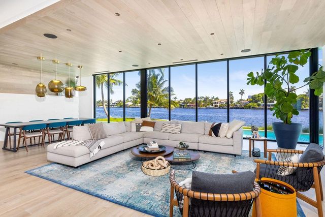 516 Mola Ave, Fort Lauderdale, FL 33301