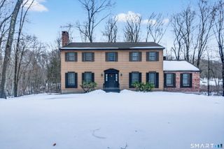 1 Dunsinane Road, Brookfield, CT 06804