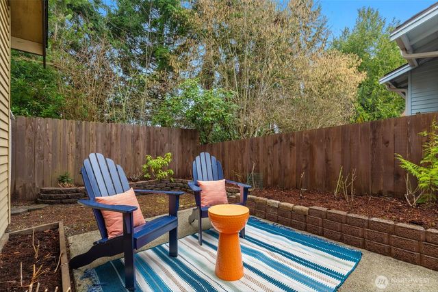 24709 13th Avenue S, Des Moines, WA 98198