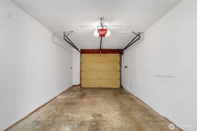 24709 13th Avenue S, Des Moines, WA 98198