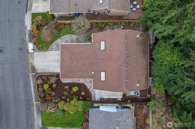 24709 13th Avenue S, Des Moines, WA 98198